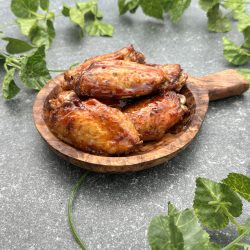 Gegrilde hotwings kant & klaar